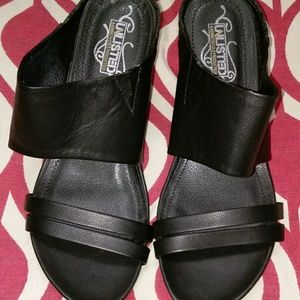 Heeled slides
